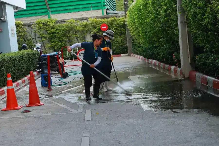 The Importance Of Regular Concrete Cleaning For Safety in Silverton, OR